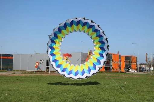 Ring Kite 6m Weiss-blau-gelb 4 Ring Kite 6m Weiss-blau-gelb – Bild 2